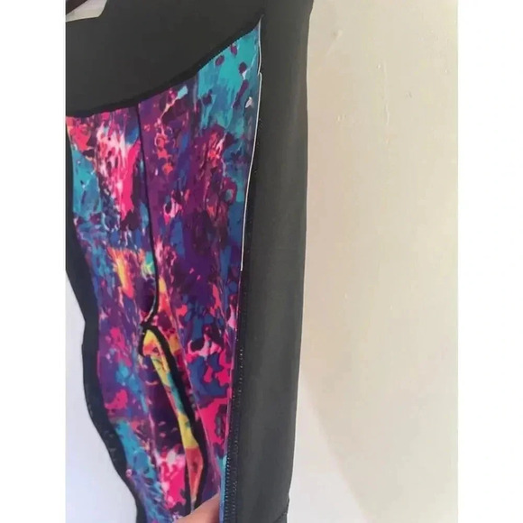 NWT Women's PopFit Multicolor Leggings Size‎ S Yoga Pants 0305 - Picture 4 of 10
